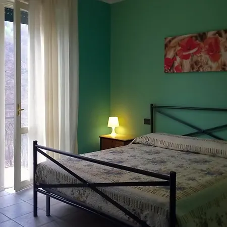 Zia Maria ベッド・アンド・ブレックファスト Garzeno